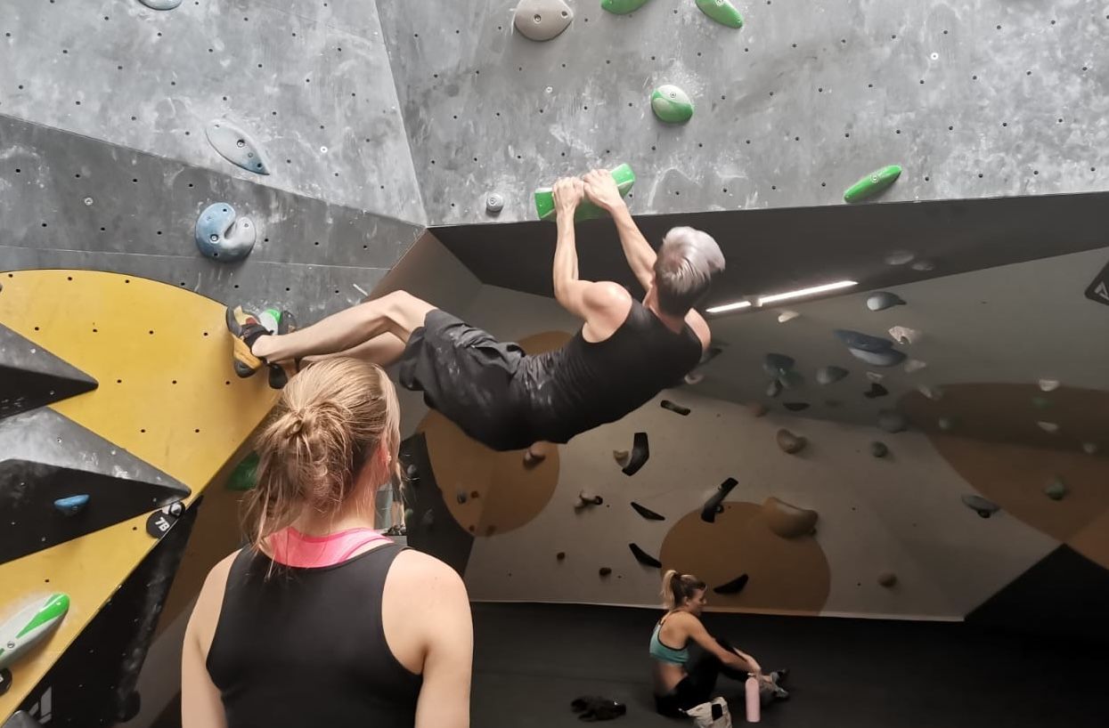 Bouldering with my sister at the boulderbar in Vienna